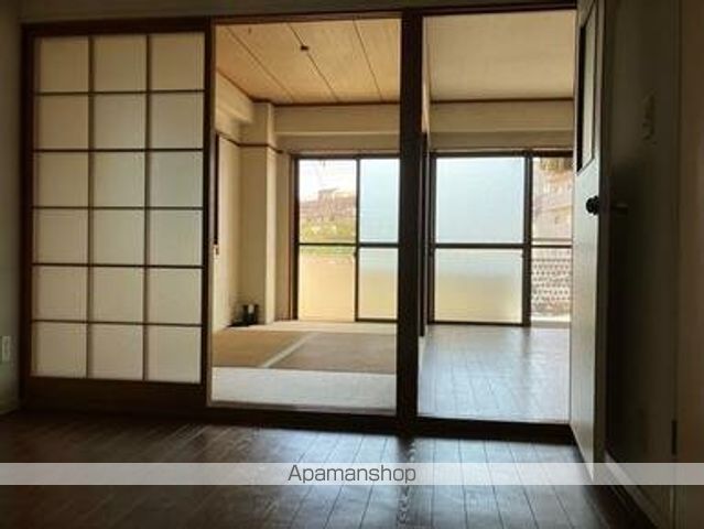 引地ビルの内装写真