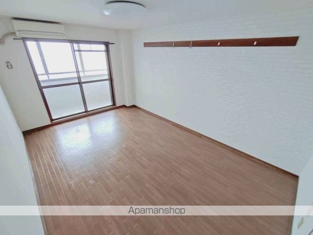 信貴マンションの内装写真