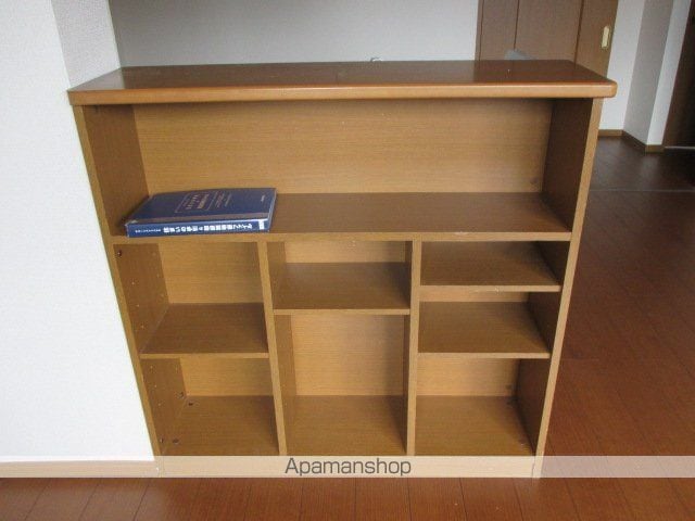 ロイヤルガーデン北屋敷IIの内装写真