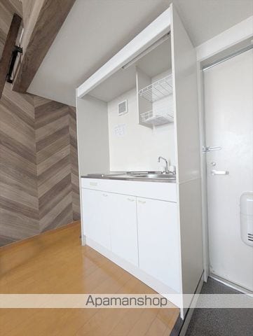 ヴィラ鶴新田 弐番館の内装写真