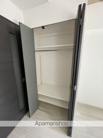 ADEN SAKAUSUJIH0NMACHIの内装写真
