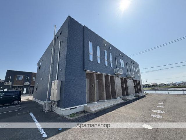 アーバンフラット六条IIの外観写真