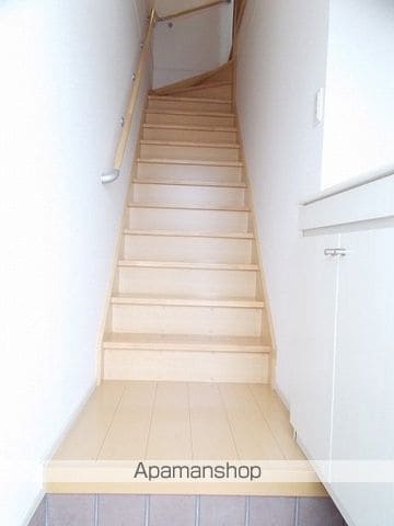 イースト スプリングの内装写真