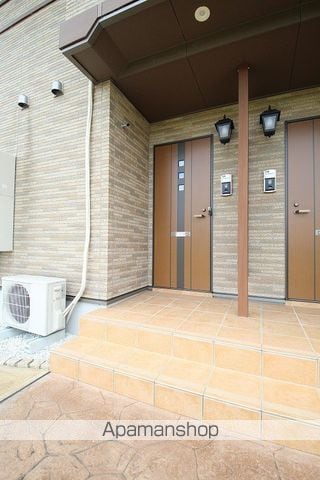 レオネッサの玄関写真
