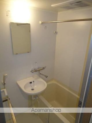 ＣＯＮＦＯＲ東山[1K/16.78m2]のバス