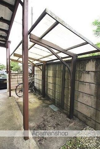 皇山町ハイツの内装写真