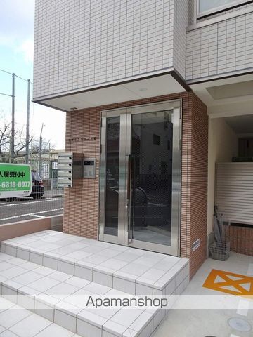 スプリングコートIIの玄関写真