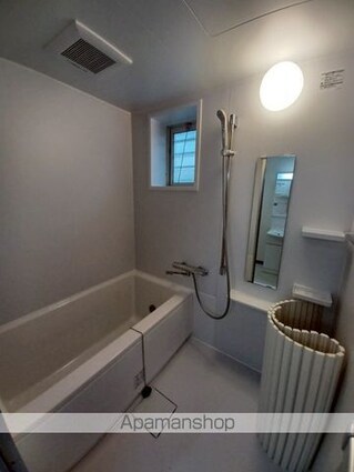 ブリージングタウン百草園Ｄ－１号棟[3LDK/81.28m2]のバス