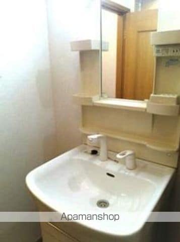 カンパヌール Aの内装写真
