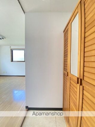 メゾン葛西[1R/21m2]の玄関