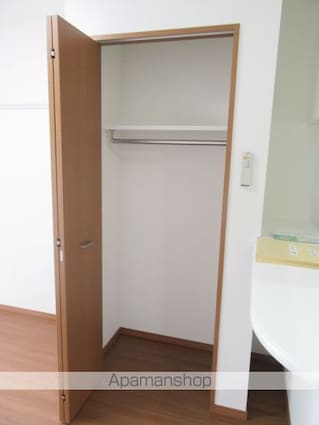 レジス立川曙町[1R/26.09m2]の収納