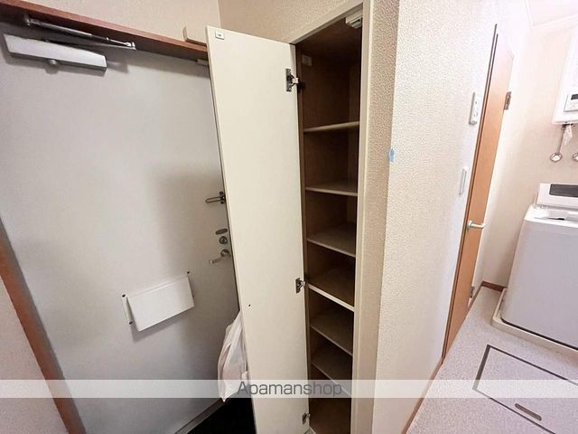 レオパレスジャルダンの内装写真