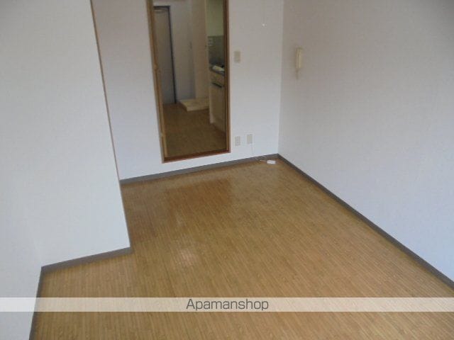 フラットコート中島の内装写真