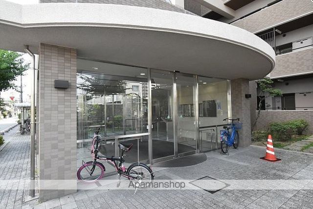 平野元町 日興マンションの玄関写真