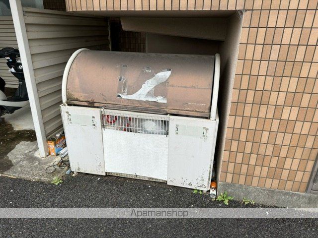 辻マンションA棟の外観写真