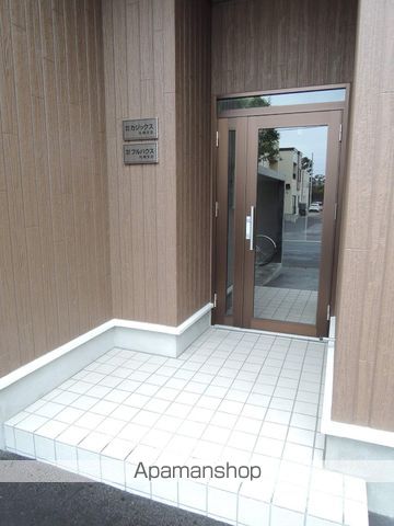 エスパニア札幌IVの玄関写真