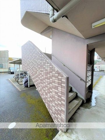 ユーミー由地の玄関写真