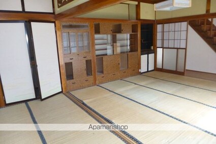 一戸建[6DK/120.06m2]の収納