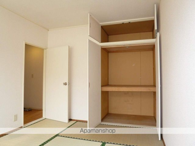 ピュアパレス 弐番館の内装写真