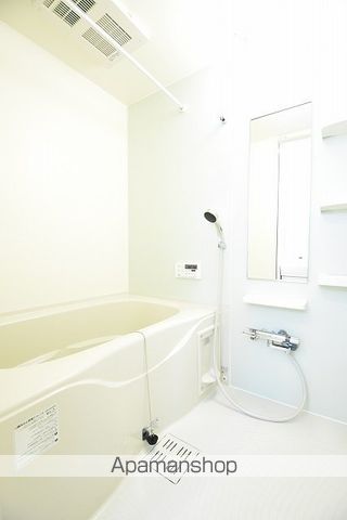Nゲート IXの内装写真