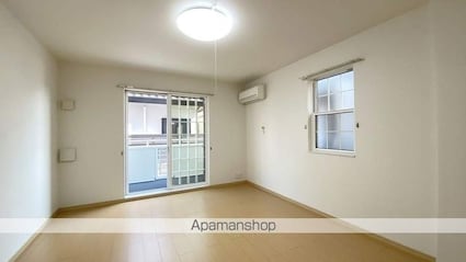 アマレット[1R/32.9m2]のリビング・居間