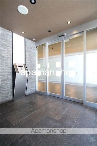 スワンズシティ南堀江BLUMEの玄関写真