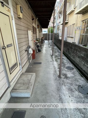 パインリーフ泉ヶ丘3号館の玄関写真