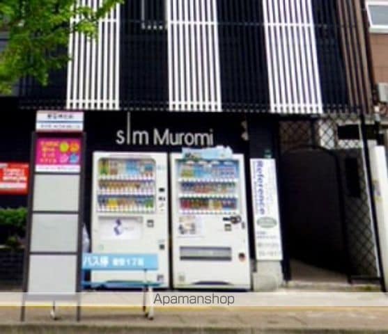 スリム室見の玄関写真