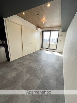 レジディア西麻布[1R/33.83m2]のリビング・居間1