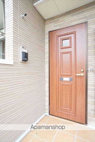 袋井市 2階建 築9年の玄関写真