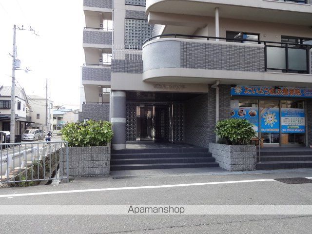 枚方パークハイツの玄関写真