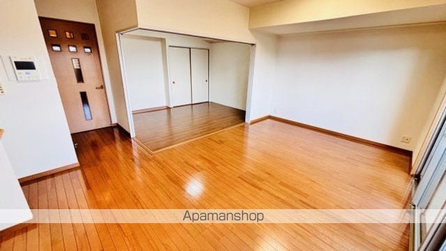 パークマンション熊高正門前新大江の内装写真