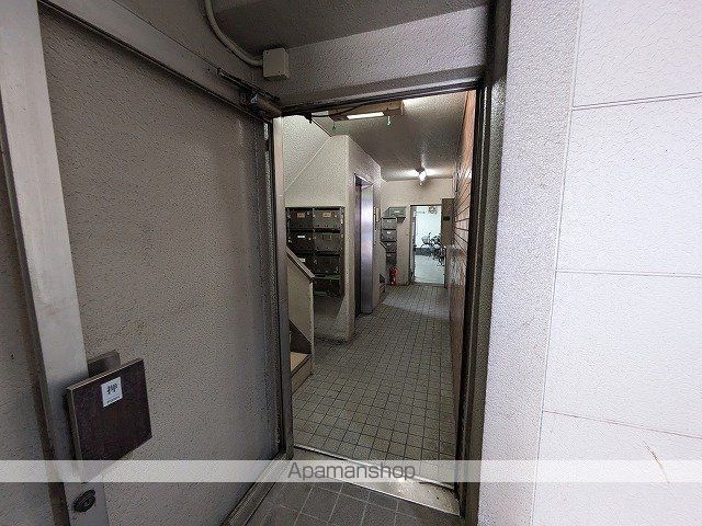 山下ビル5の玄関写真