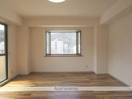 徳島県徳島市秋田町４丁目[1DK/50m2]のリビング・居間