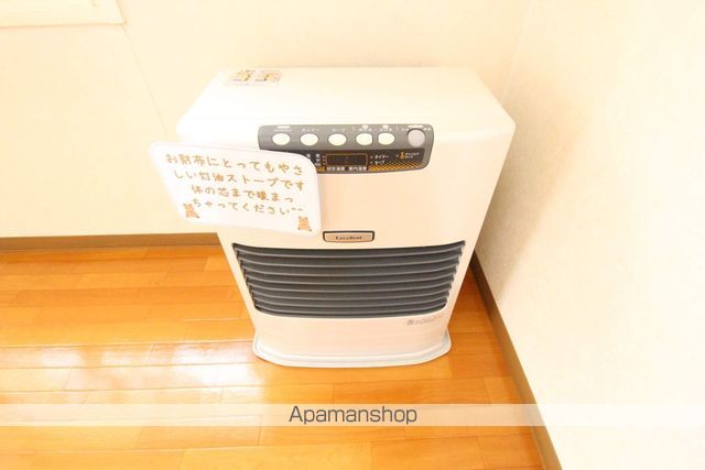EーONEの内装写真