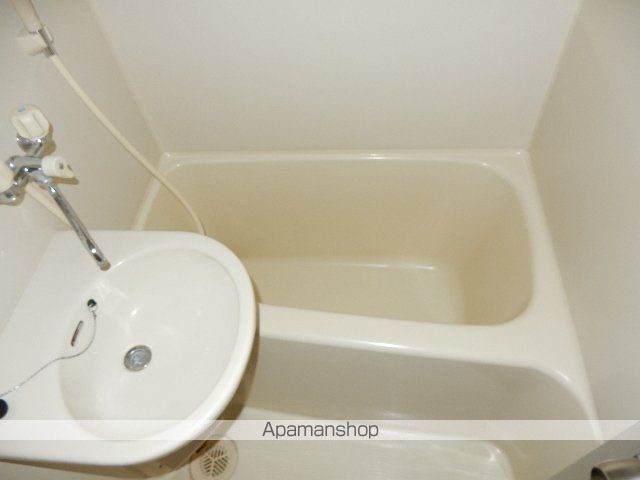 ハイツ八之坪の内装写真