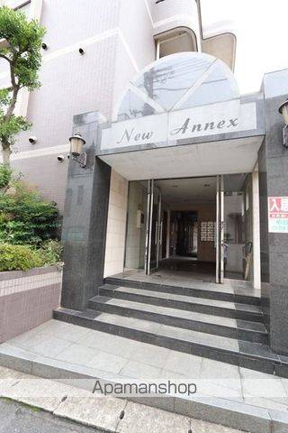 ニューアネックスの外観写真