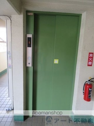 オクトワール松山土居田西館[1DK/22.68m2]の共用部1