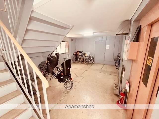 ベル武庫之荘の玄関写真