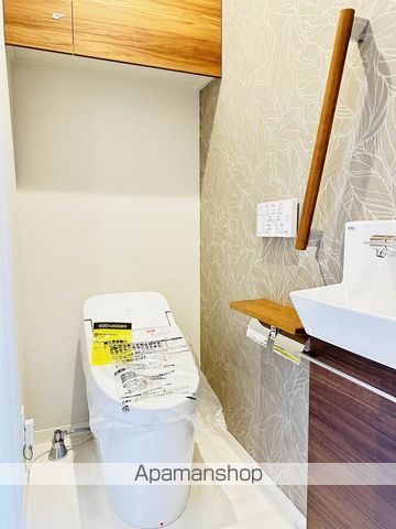 シャーメゾン帯小入口の内装写真