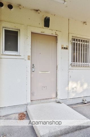 宮崎マンションの玄関写真