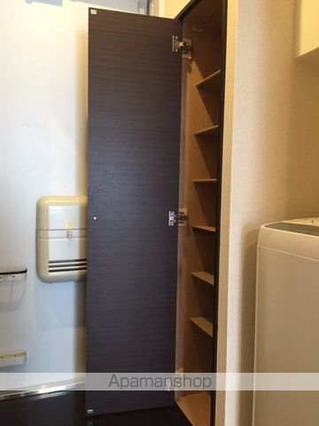 クレイノアザレアの内装写真