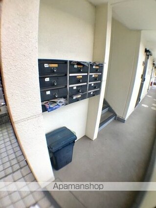 滋賀県東近江市八日市町[1K/21.44m2]のエントランス3