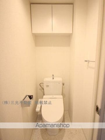 ラディア近代美術館前の内装写真