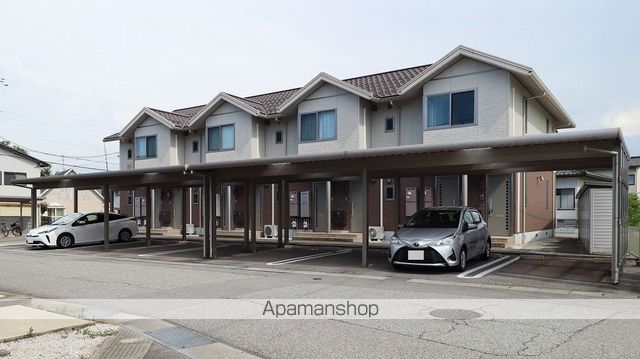 プラザプレミアの外観写真