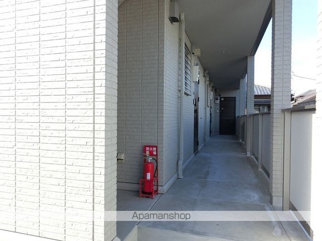 リビングタウン上並榎 ABの玄関写真