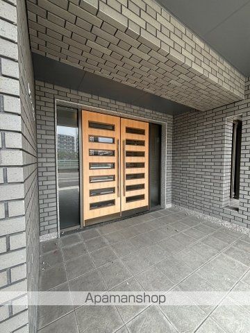 ロアール楠木の玄関写真