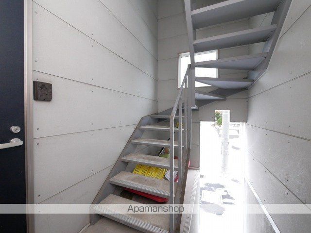札幌市南北線 麻生駅 徒歩10分 3階建 築27年の内装写真