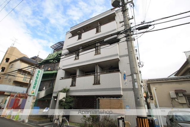 クラウンハイム新高の外観写真