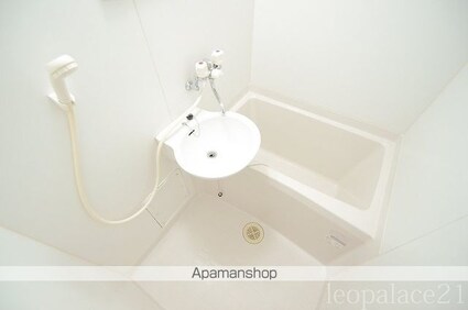 レオパレスｆｌｏｒａⅡ[1K/20.28m2]のバス1